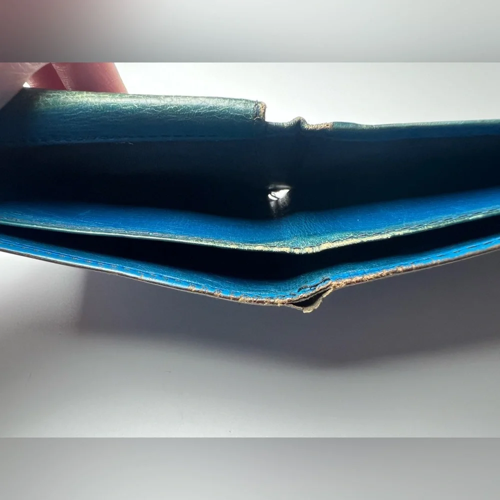 LOUIS VUITTON Epi Bifold Wallet